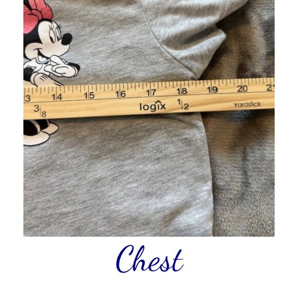 Disney Minnie Mouse Tee Size M – So Cute & Classic! - Picture 4 of 5